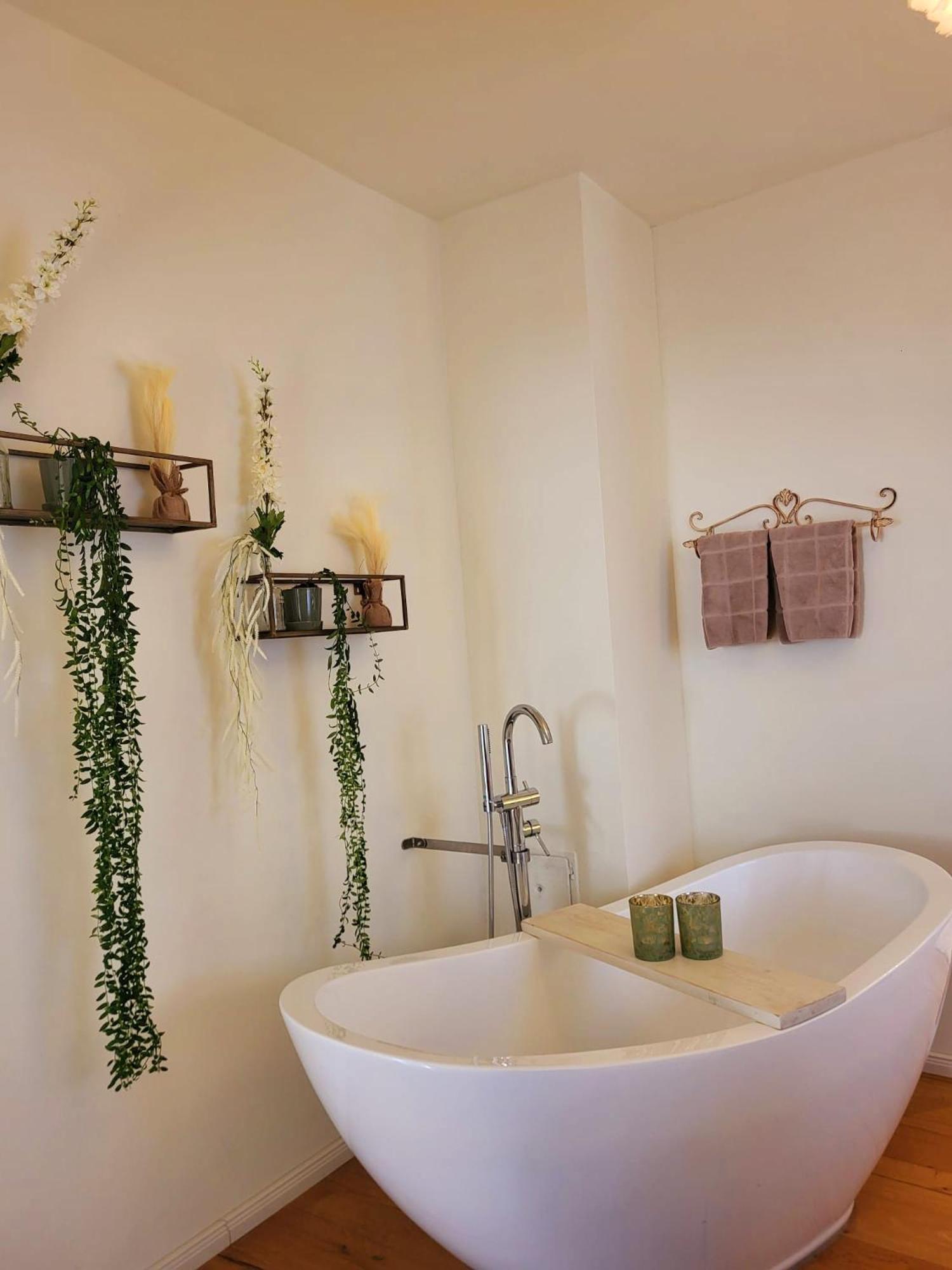 Wohnen Am Dom Apartment ไกเซนไฮม์ ภายนอก รูปภาพ