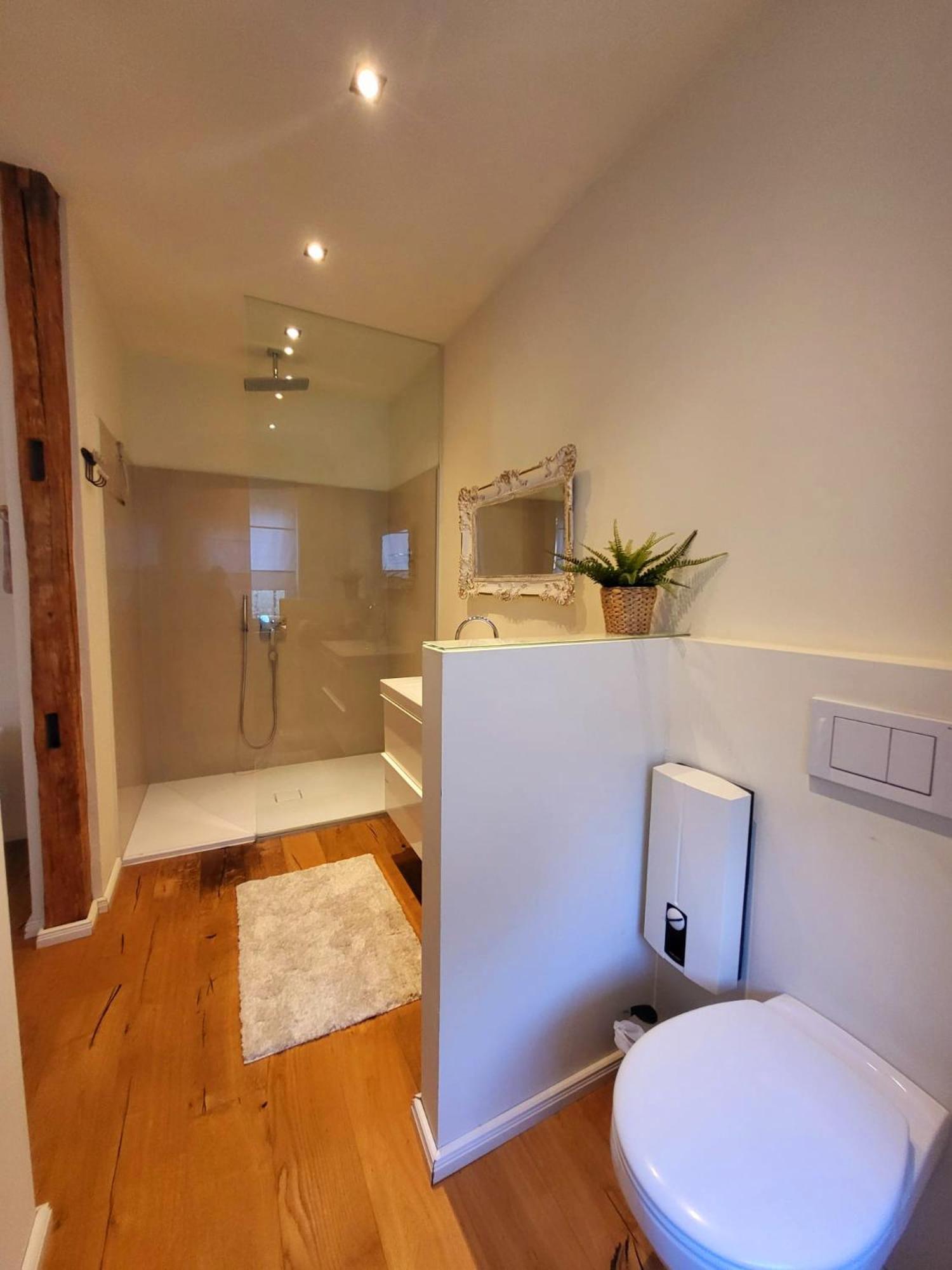Wohnen Am Dom Apartment ไกเซนไฮม์ ภายนอก รูปภาพ